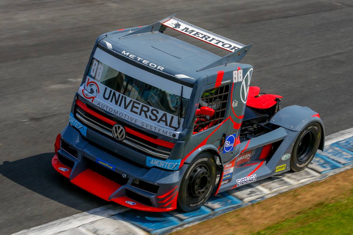 Beto Monteiro Crava A Pole Position Da Copa Truck Em Curitiba