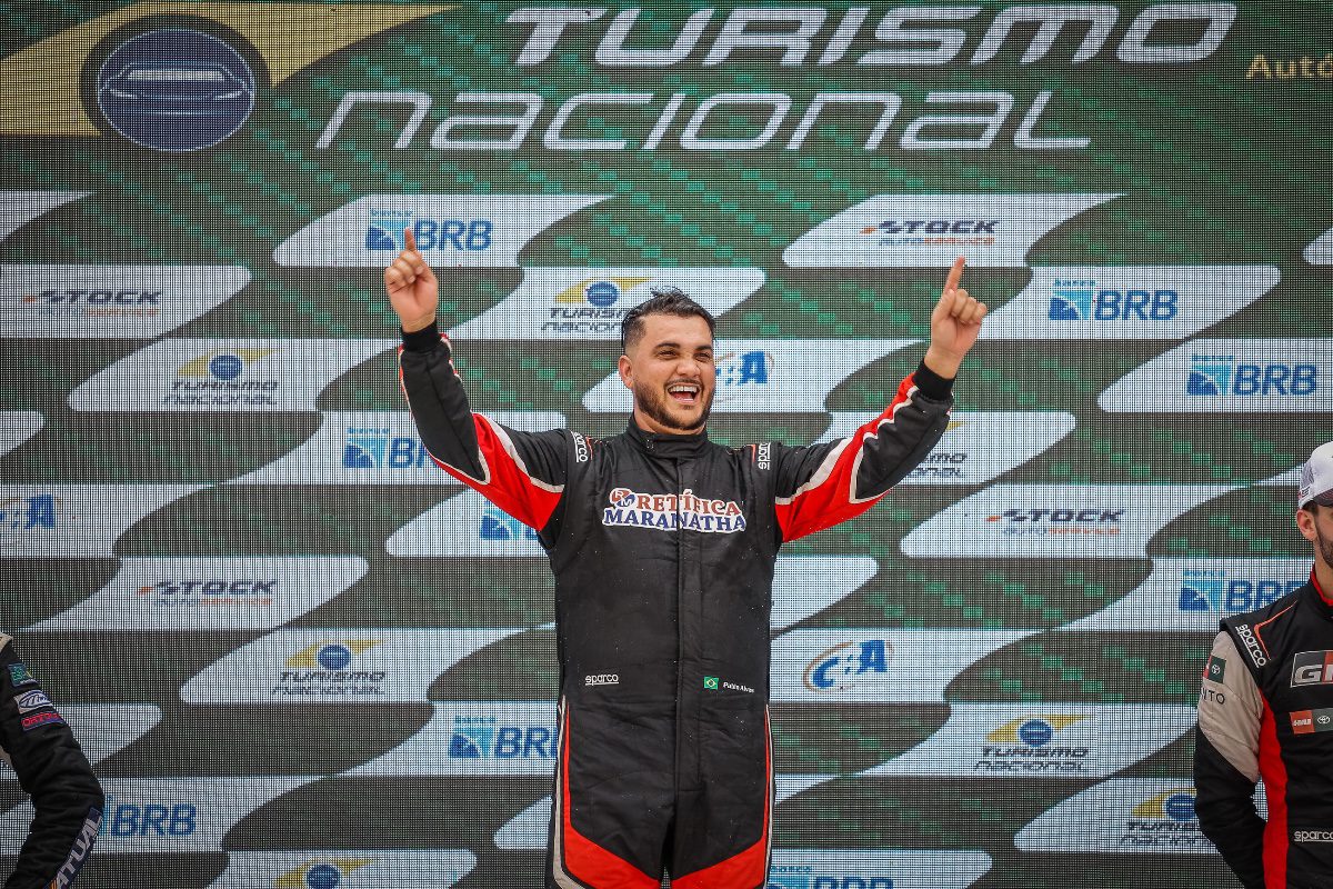 Turismo Nacional Vencedor Da Corrida 5 Pablo Alves Garante Terceira