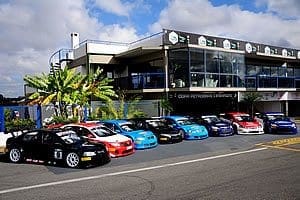 Equipes apresentam os modelos e partem para o trabalho na pista