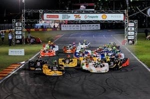 Jules Bianchi vence primeira prova do Desafio das Estrelas