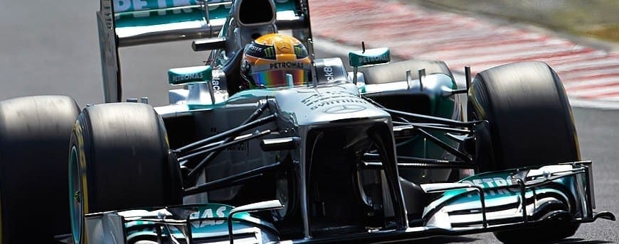 Na Hungria, Lewis Hamilton vence pela primeira vez com a Mercedes