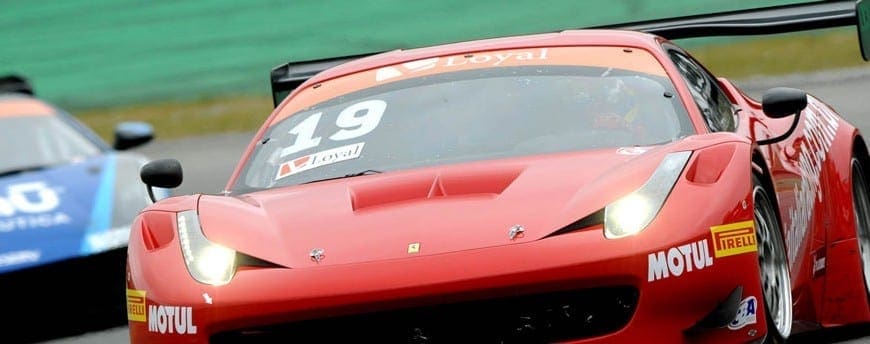 Chico Longo e Daniel Serra levam Ferrari 458 Itália à vitória em Interlagos