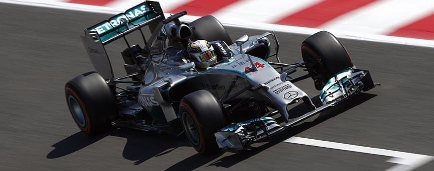 Lewis Hamilton larga da pole-position do GP da Espanha