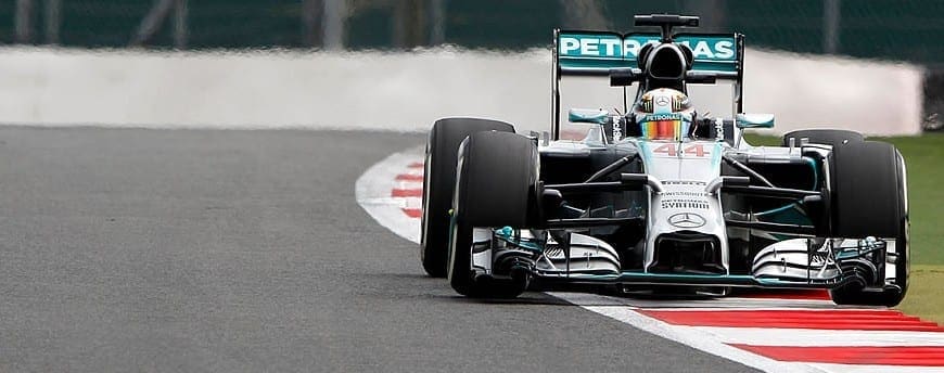 Hamilton vence o GP da Inglaterra e diminui vantagem de Rosberg