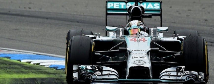 Com vantagem, Hamilton lidera a sexta-feira na Bélgica