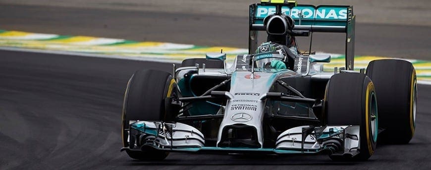 <b>Com dobradinha da Mercedes, Rosberg vence em Interlagos; Massa é terceiro</b>