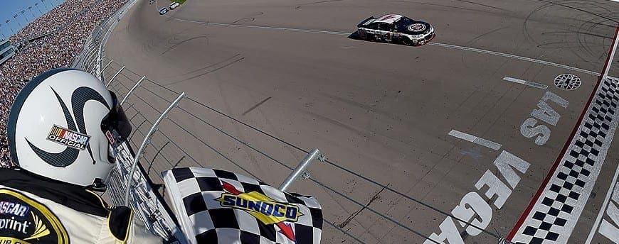 Kevin Harvick vence em Las Vegas