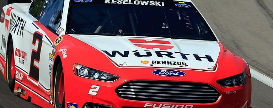 Em Fontana, Brad Keselowski vence pela primeira vez no ano