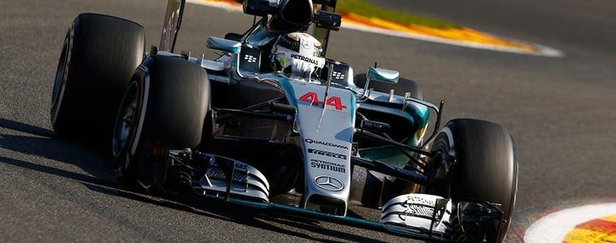 Lewis Hamilton conquista a pole-position na Bélgica com tranquilidade