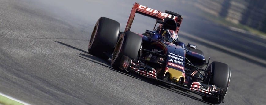 Max Verstappen revela que treina ultrapassagens no vídeo game