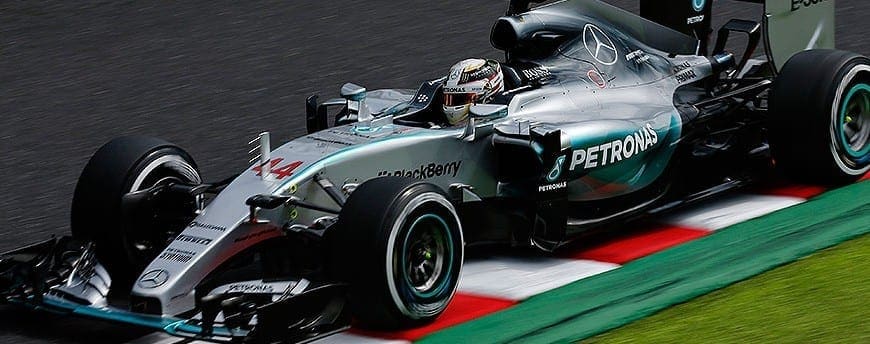 Lewis Hamilton ultrapassa Nico Rosberg na primeira curva e vence no Japão