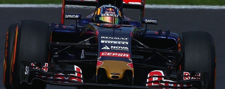 Carlos Sainz Jr. lamenta erro na entrada dos boxes; Verstappen comemora pontos