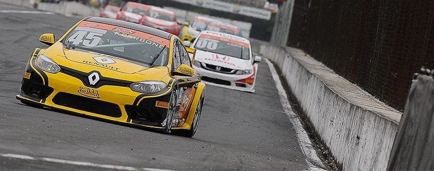 Fábio Carbone se redime e vence corrida agitada