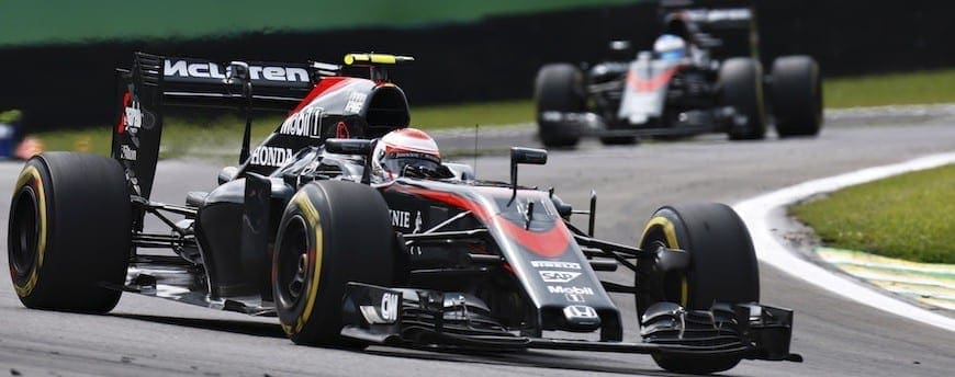 Dupla da McLaren conta as horas para o fim da temporada de 2015