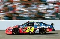 Jeff Gordon vence a segunda seguida