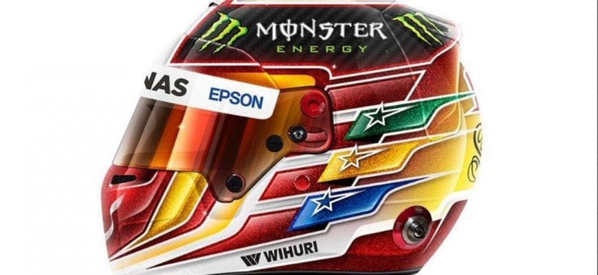 Capacete de Lewis Hamilton (Mercedes)