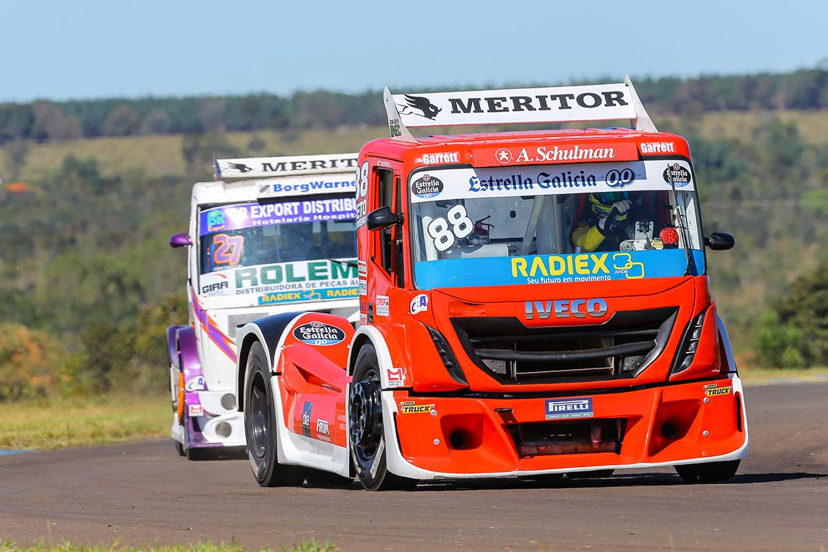 Beto Monteiro é o primeiro campeão da Copa Truck Notícia de Truck