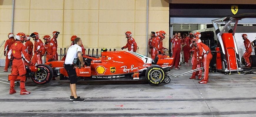 Ferrari - Pit-stop - GPdo Bahrein