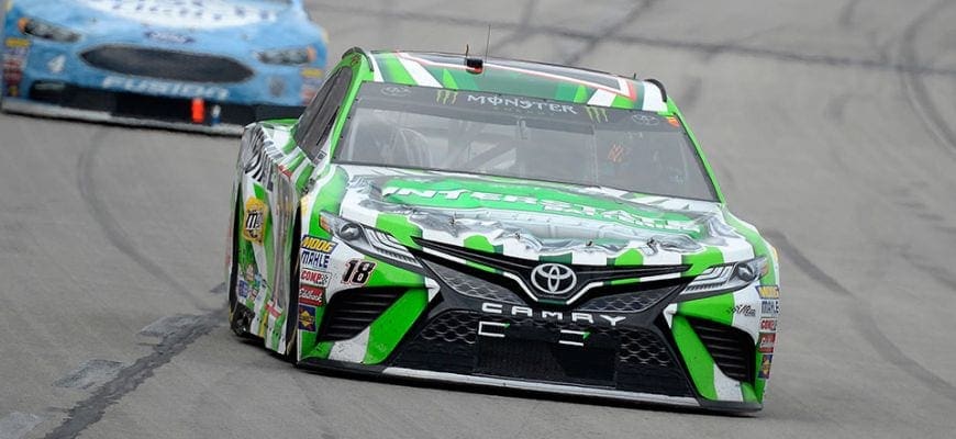 Kyle Busch (Toyota) - Texas