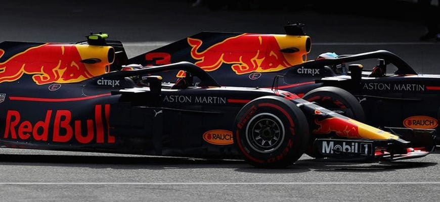 Ricciardo - Verstappen - Red Bull