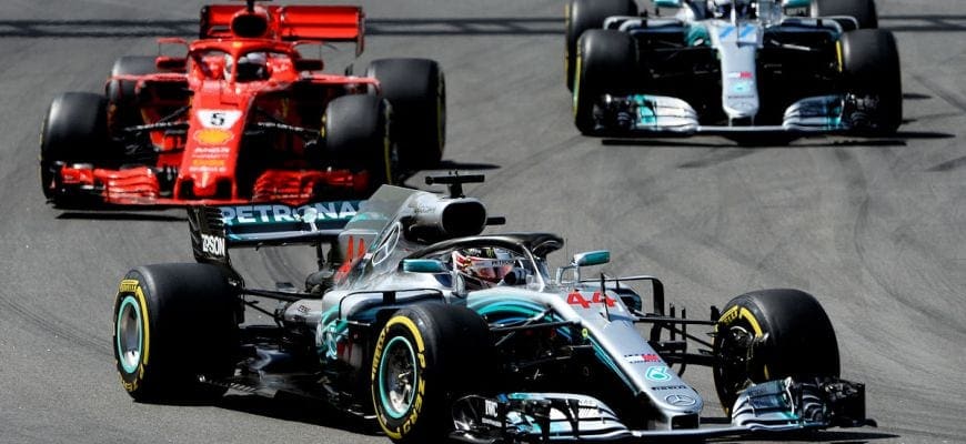 Lewis Hamilton (Mercedes), Sebastian Vettel (Ferrari) e Valtteri Bottas (Mercedes) - GP da Espanha de F1 2018