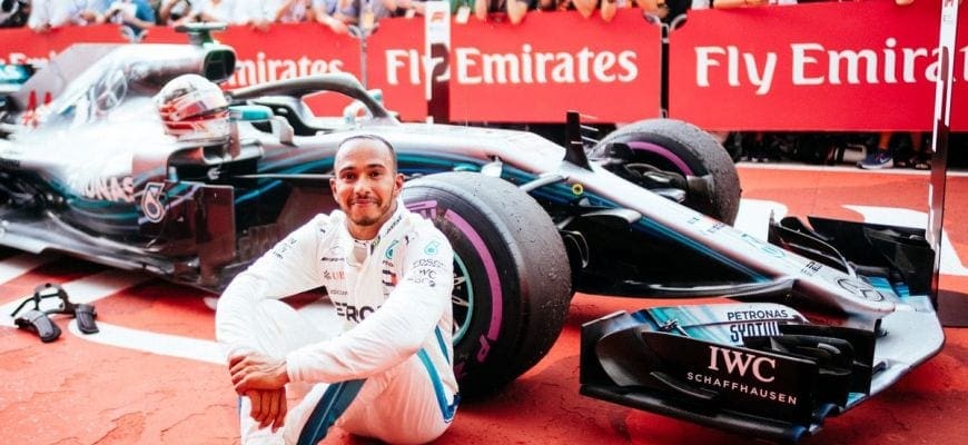 Hamilton comenta vitória inesperada na Alemanha “continuei acreditando e isso aconteceu”