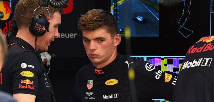 Verstappen punido com dois dias de serviço comunitário pelos empurrões em Ocon