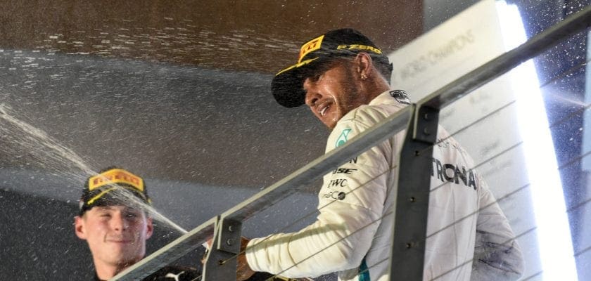 Hamilton: “Eu estou exausto! Essa foi uma corrida difícil”