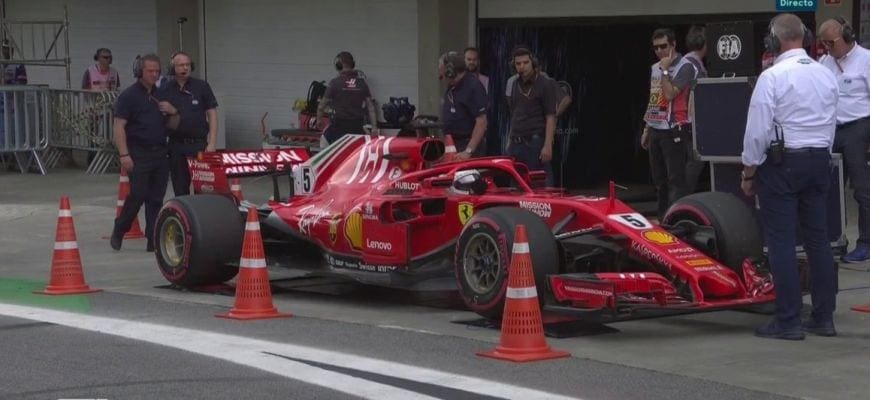 Vettel é punido em 25 mil euros por ‘barbeiragem’ no processo de pesagem no Q2