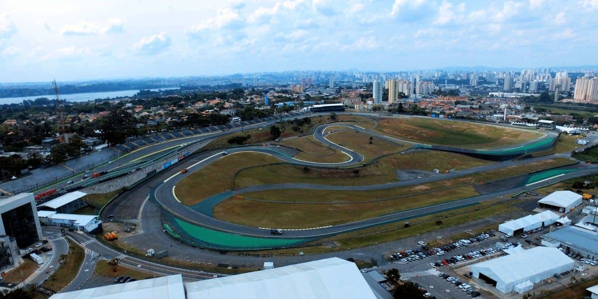 Prefeitura de São Paulo pagará R$ 100 milhões a empresa por F1 em Interlagos