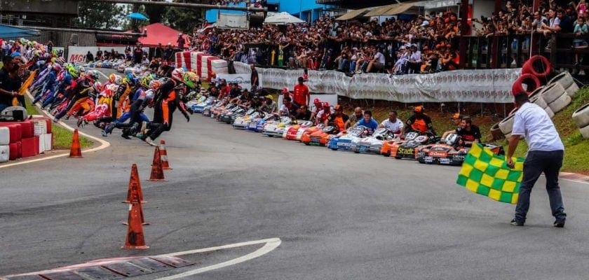 GALERIA: Confira a largada das 500 Milhas de Kart Granja Viana