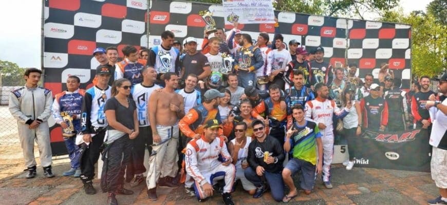 Karteiros vencem o Endurance Interclubes Brasil no Kartódromo Granja Viana