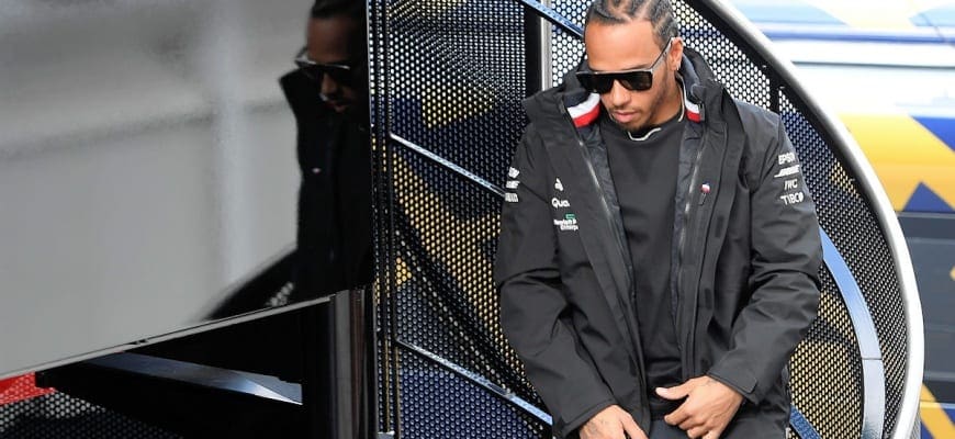 Ecclestone afirma que Hamilton representa ‘o melhor e o pior’ da F1