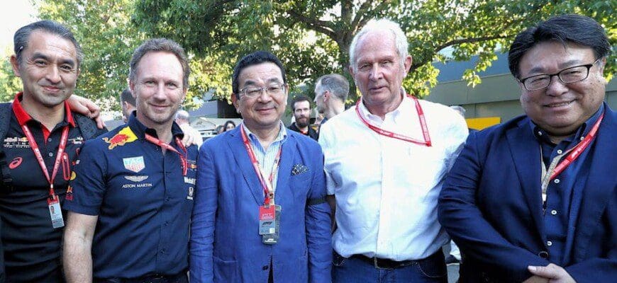 Masashi Yamamoto, Katsuhide Moriyama, Christian Horner, Takahiro Hachigo, RDr Helmut Marko e Seiji Kuraishi