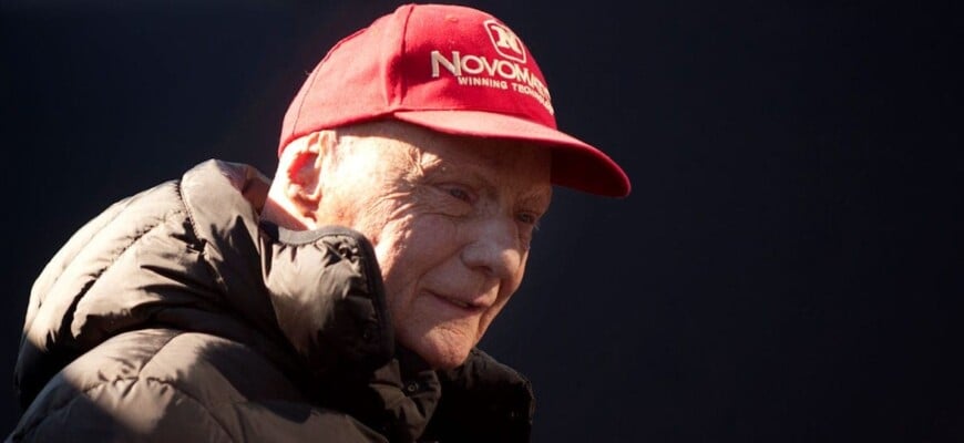 Filho de Niki Lauda vai homenagear o pai no Dakar