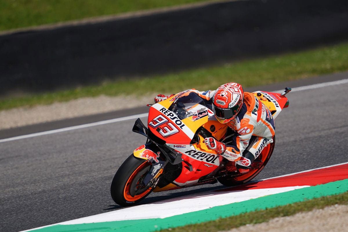 MotoGP, Valência: Oliveira larga da 5.ª fila para a corrida de despedida da  KTM - MotoSport