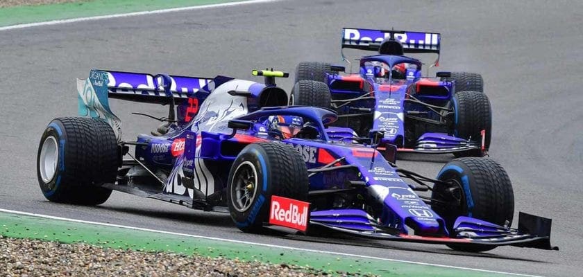 Pilotos da Toro Rosso satisfeitos com o primeiro semestre