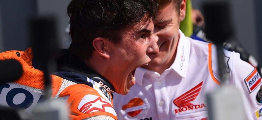 Marc Marquez supera Fabio Quartararo e vence a sétima da temporada na MotoGP