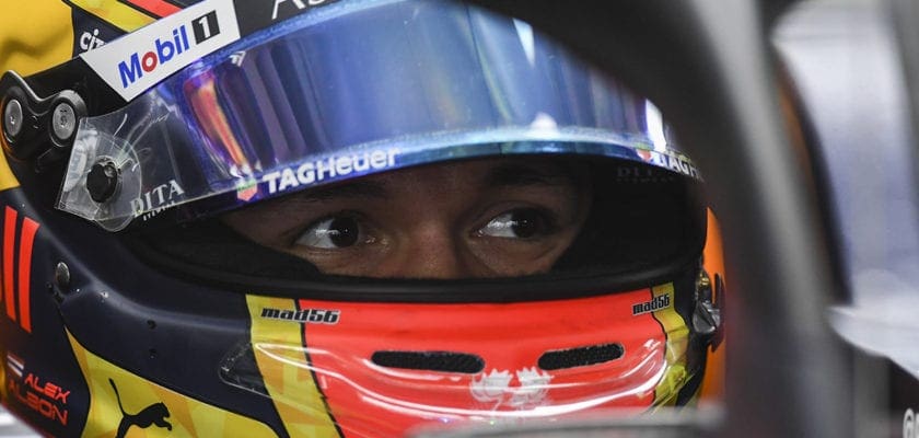 Na premiação de gala da FIA, Albon vence como ‘Estreante do ano’