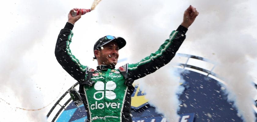 Kyle Larson volta a vencer na Nascar na corrida de Dover