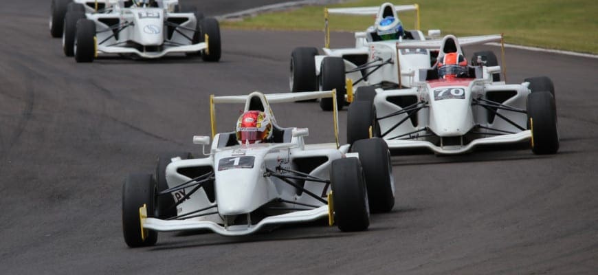 Juan Vieira vence as duas da F-Academy Sudamericana em Cascavel