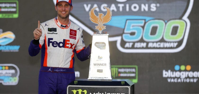 Denny Hamlin garante vitória em Phoenix e está na final dos playoffs da NASCAR