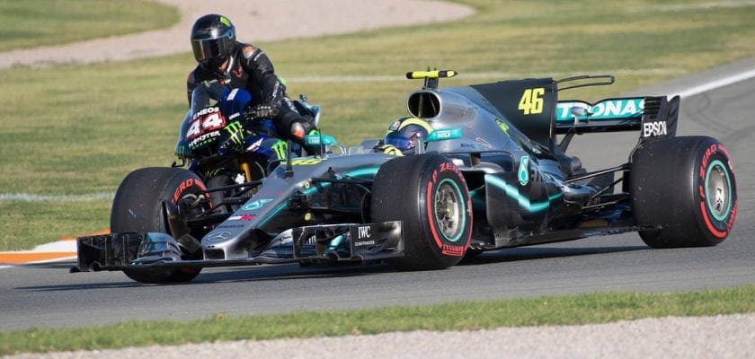 Valentino Rossi e Lewis Hamilton - Teste MotoGP x F1