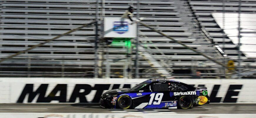 Martin Truex Jr. - NASCAR Cup Series - Martinsville