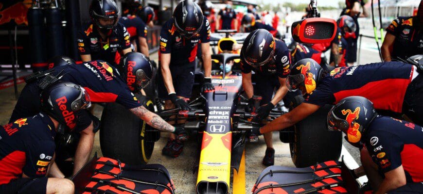 F1: Mecânico da Red Bull nega teoria da conspiração sobre peças ilegais: ‘Eu construí este carro’