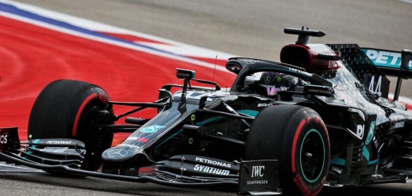 GP da Rússia de F1: Hamilton garante a pole e novo recorde em Sochi