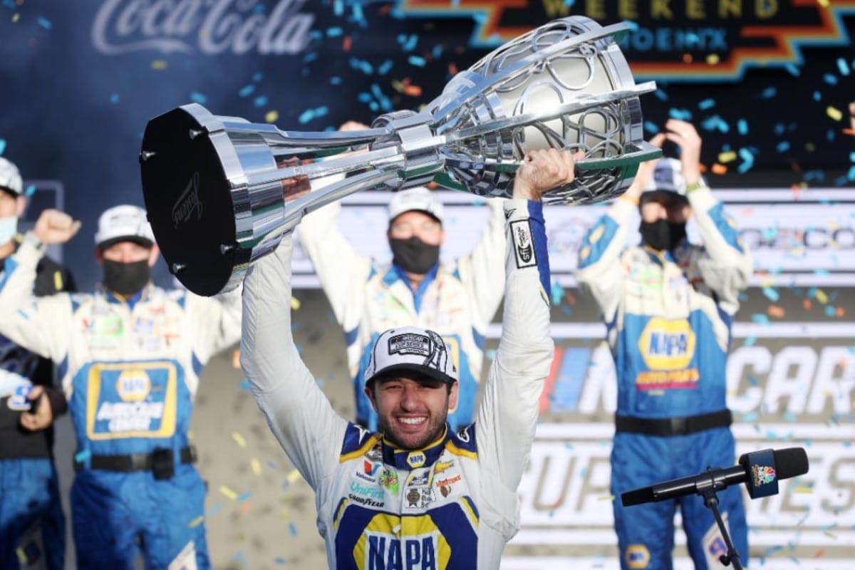 Chase Elliott conquista o título da NASCAR Cup em Phoenix