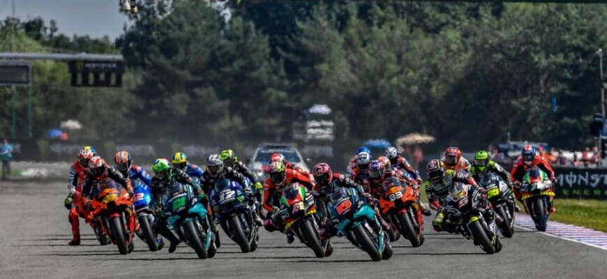 Largada MotoGP Brno 2020