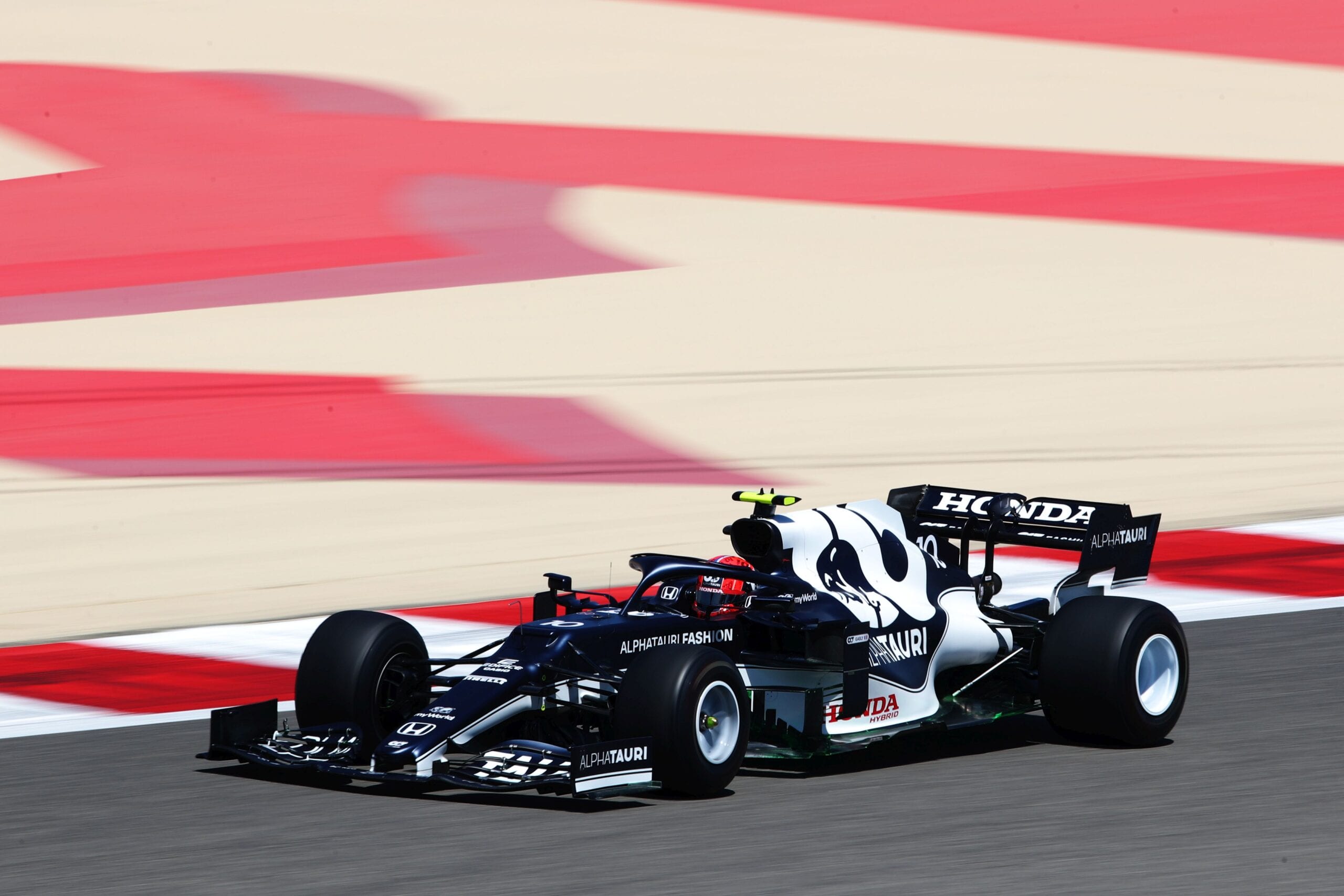 Pilotos da AlphaTauri F1 concordam com estratégia de pneus da equipe