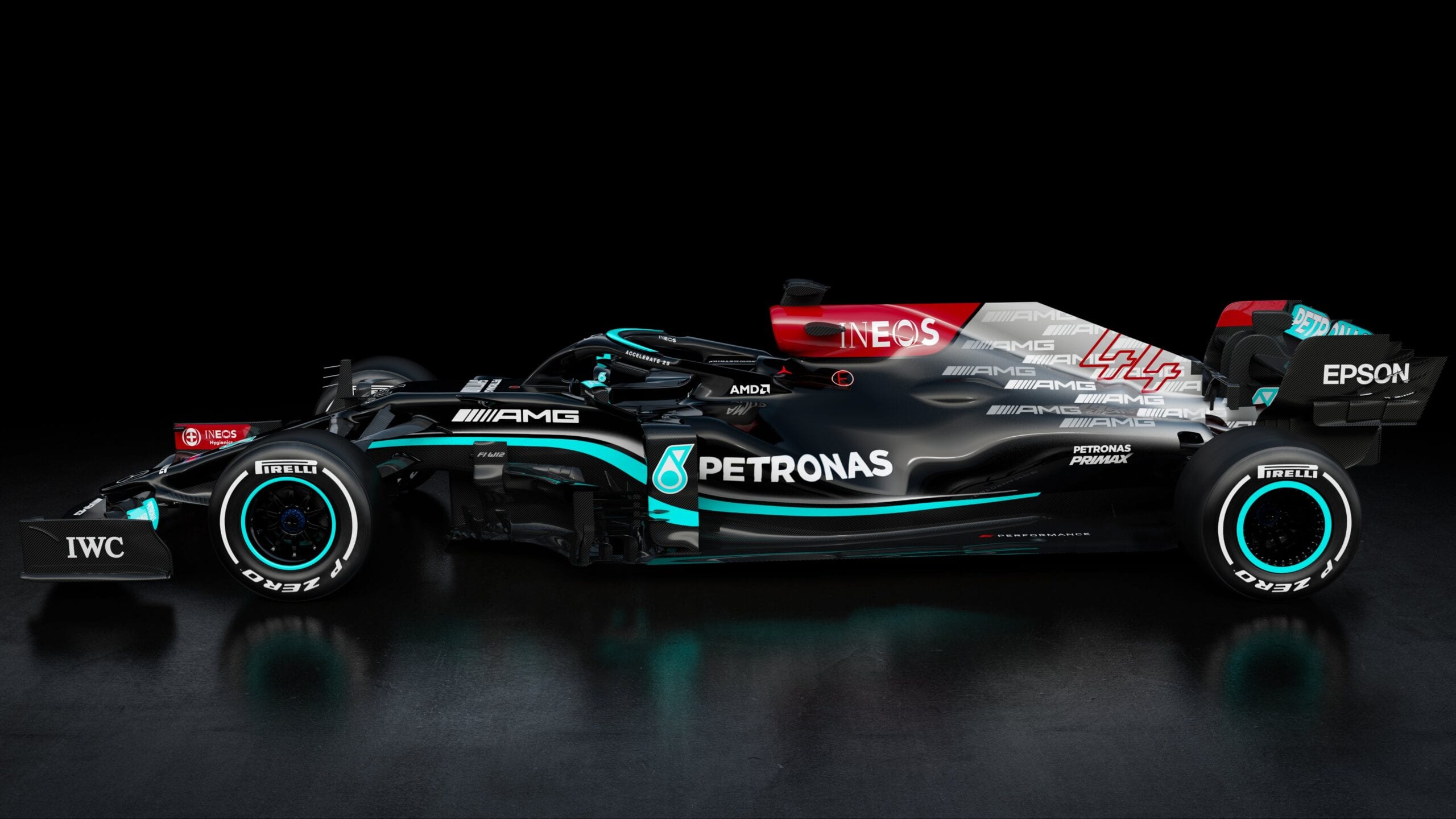 Confira as imagens do Mercedes W12 para a F1 2021